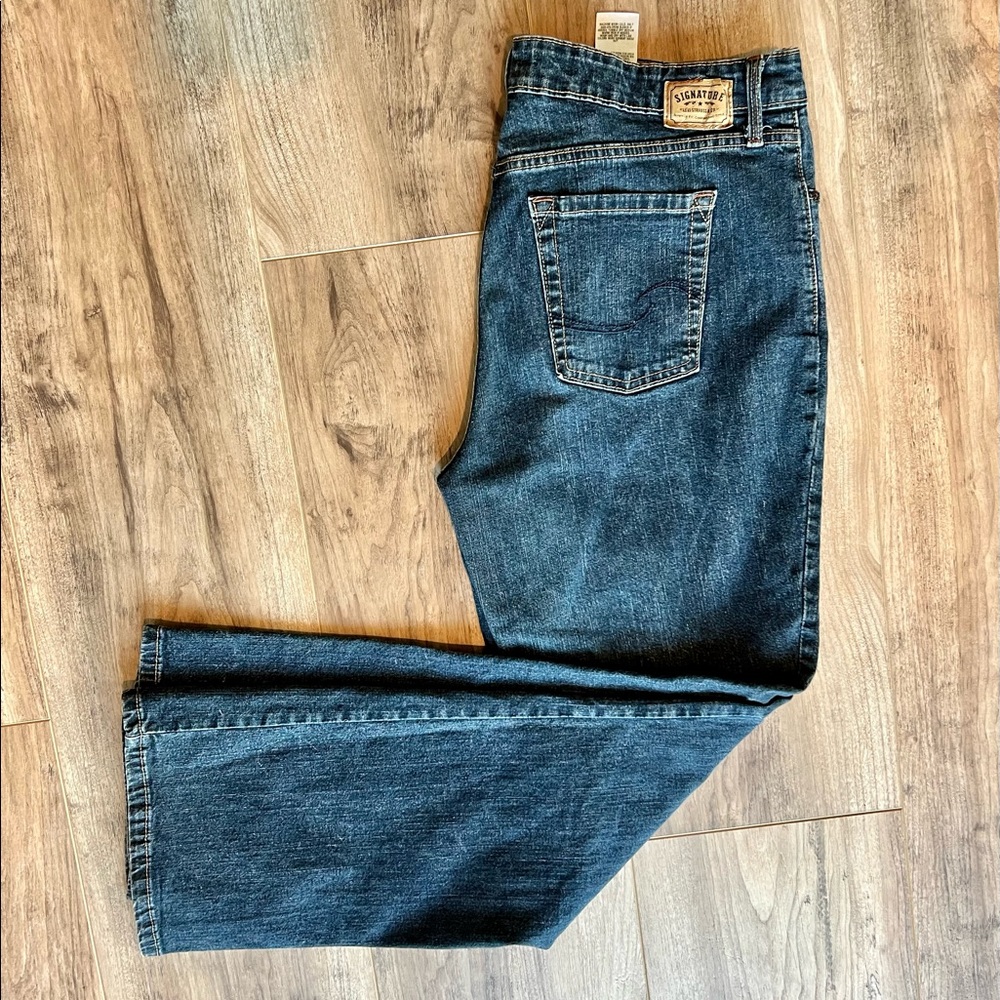 Levi’s Signature boot cut jeans size 14